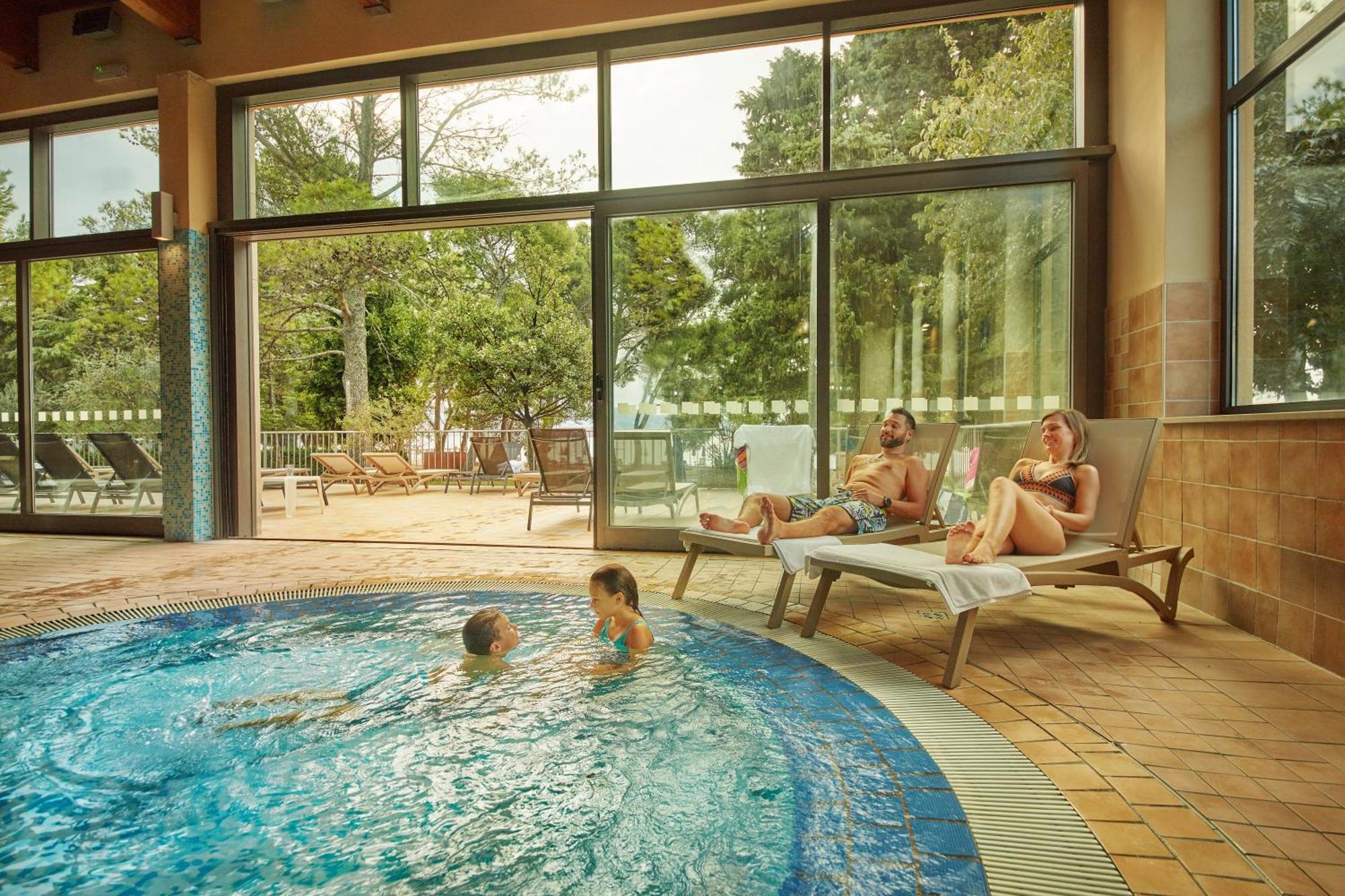 Olive Family Suites - Hotel & Resort Adria Анкаран Экстерьер фото